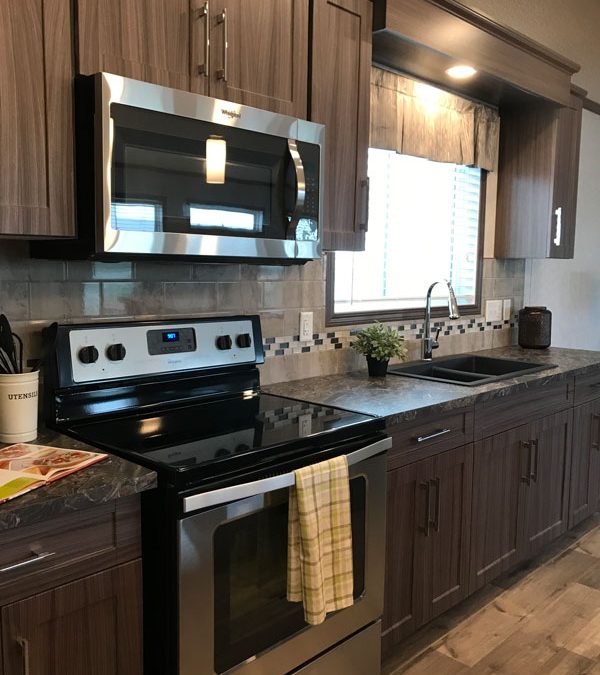 Kitchen with Copa Cabana Cabinets